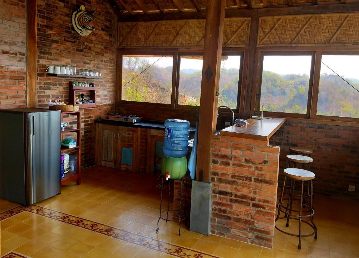Batu Hill Villa Watukarung Luaran gambar